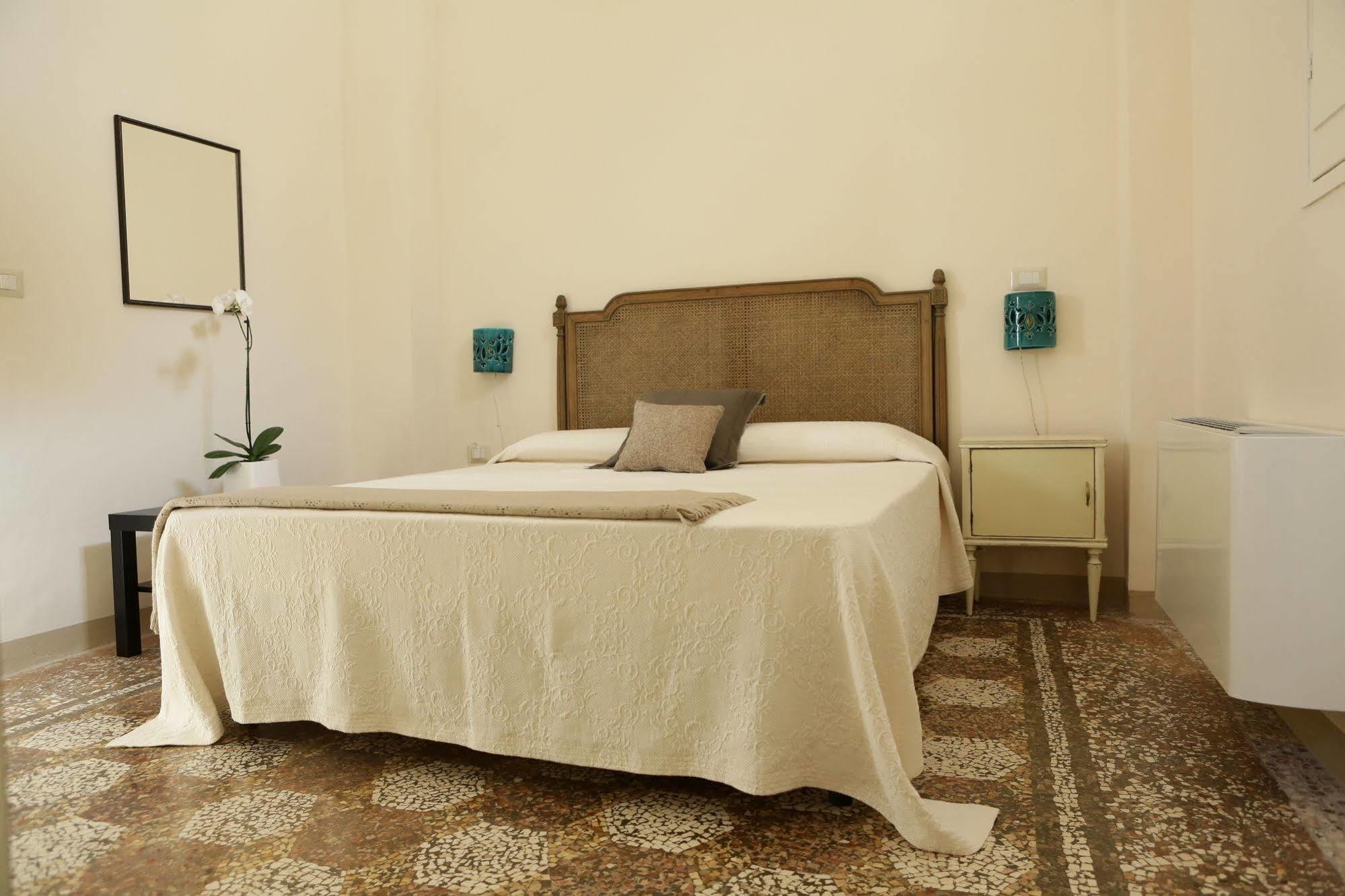 B&B Terra Mar Salve Kültér fotó